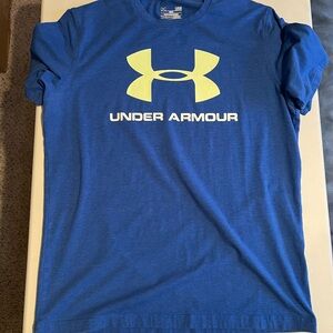 Under Armour Tshirt